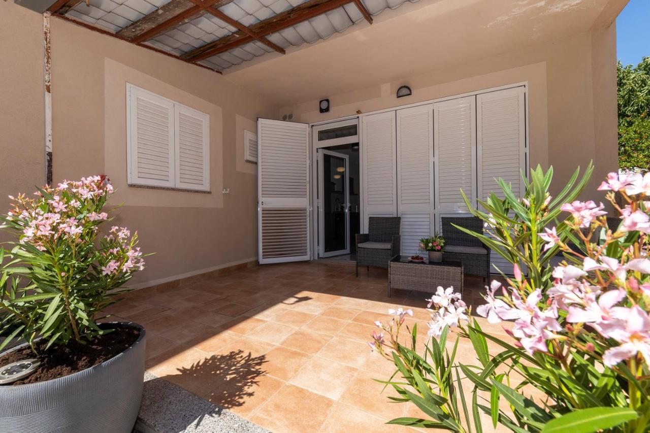 Duffys Apartment Zadar Bagian luar foto