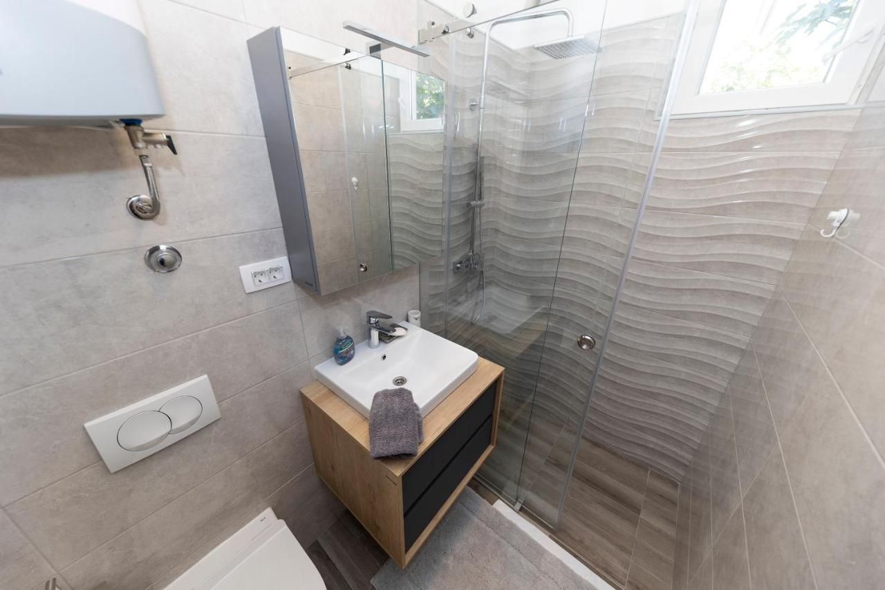 Duffys Apartment Zadar Bagian luar foto