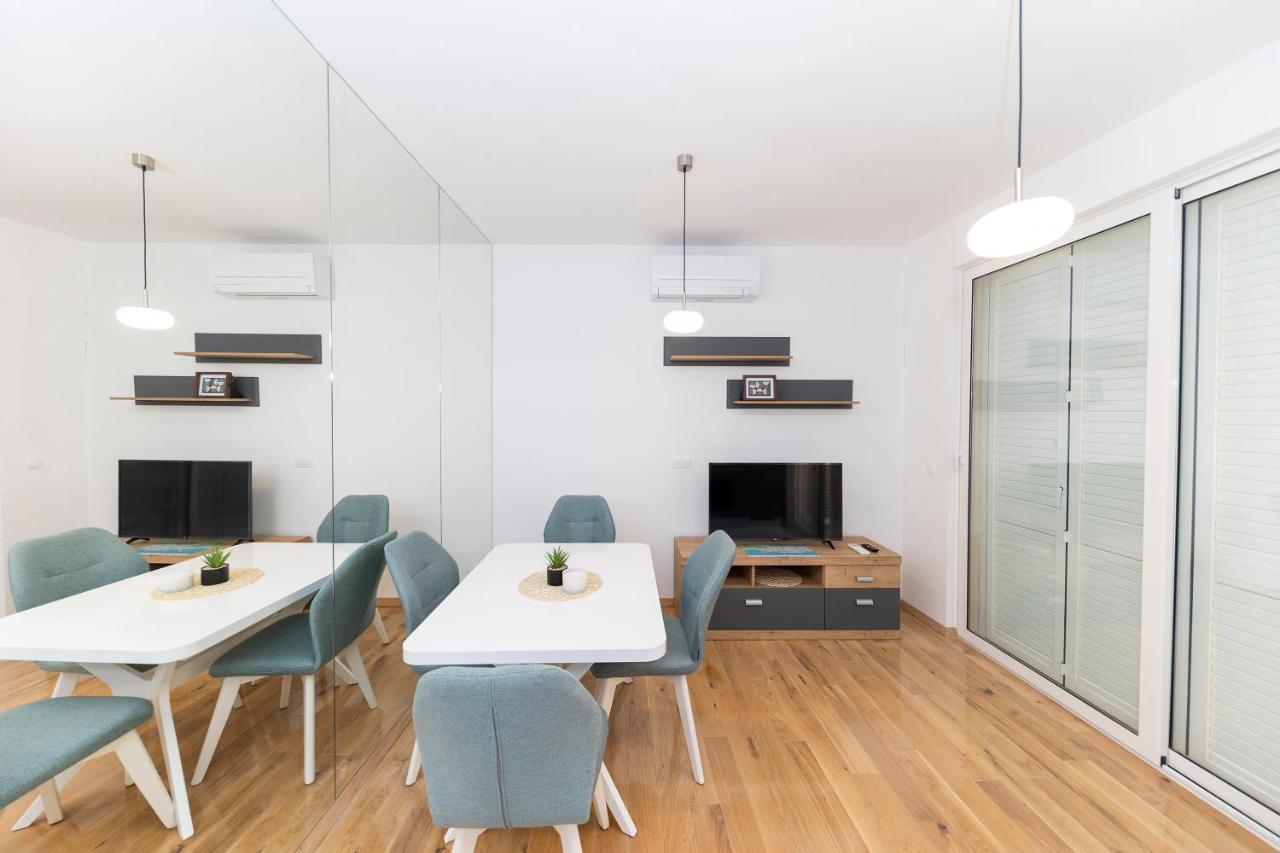 Duffys Apartment Zadar Bagian luar foto